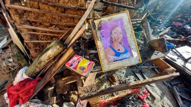 Niña de 4 años murió al incendiarse su casa mientras dormía; su hermana quedó herida Niña de 4 años murió al incendiarse su casa mientras dormía; su hermana quedó herida